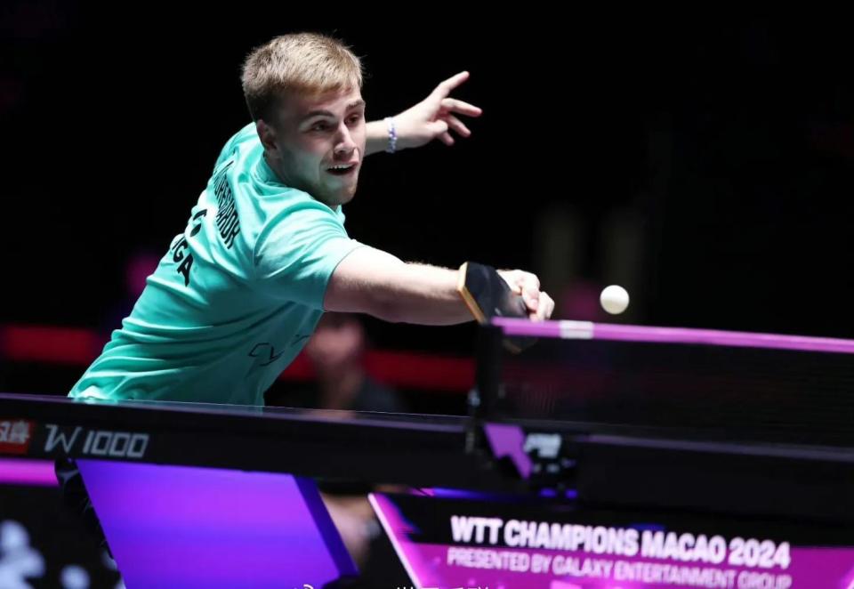 充斥舆论场 充斥舆论场